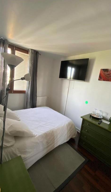 Chambre Cosy Et Chambre Sam Wifi Parking Gratuit Hotel Rosny-sous-Bois Buitenkant foto