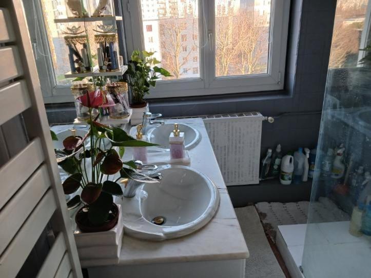 Chambre Cosy Et Chambre Sam Wifi Parking Gratuit Hotel Rosny-sous-Bois Buitenkant foto